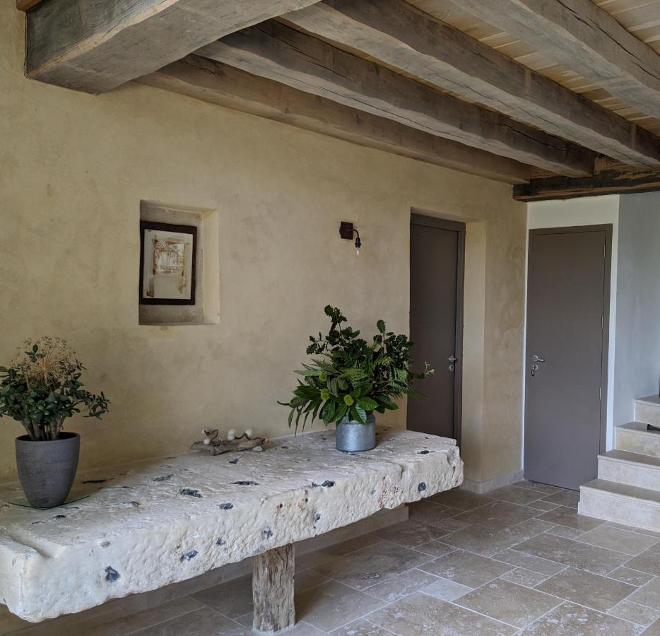 La Grange Symphorine, Chambre D'Hotes De Charme Situee Entre La Vallee De La Dordogne Et La Vallee De La Vezere Meyrals Exterior foto